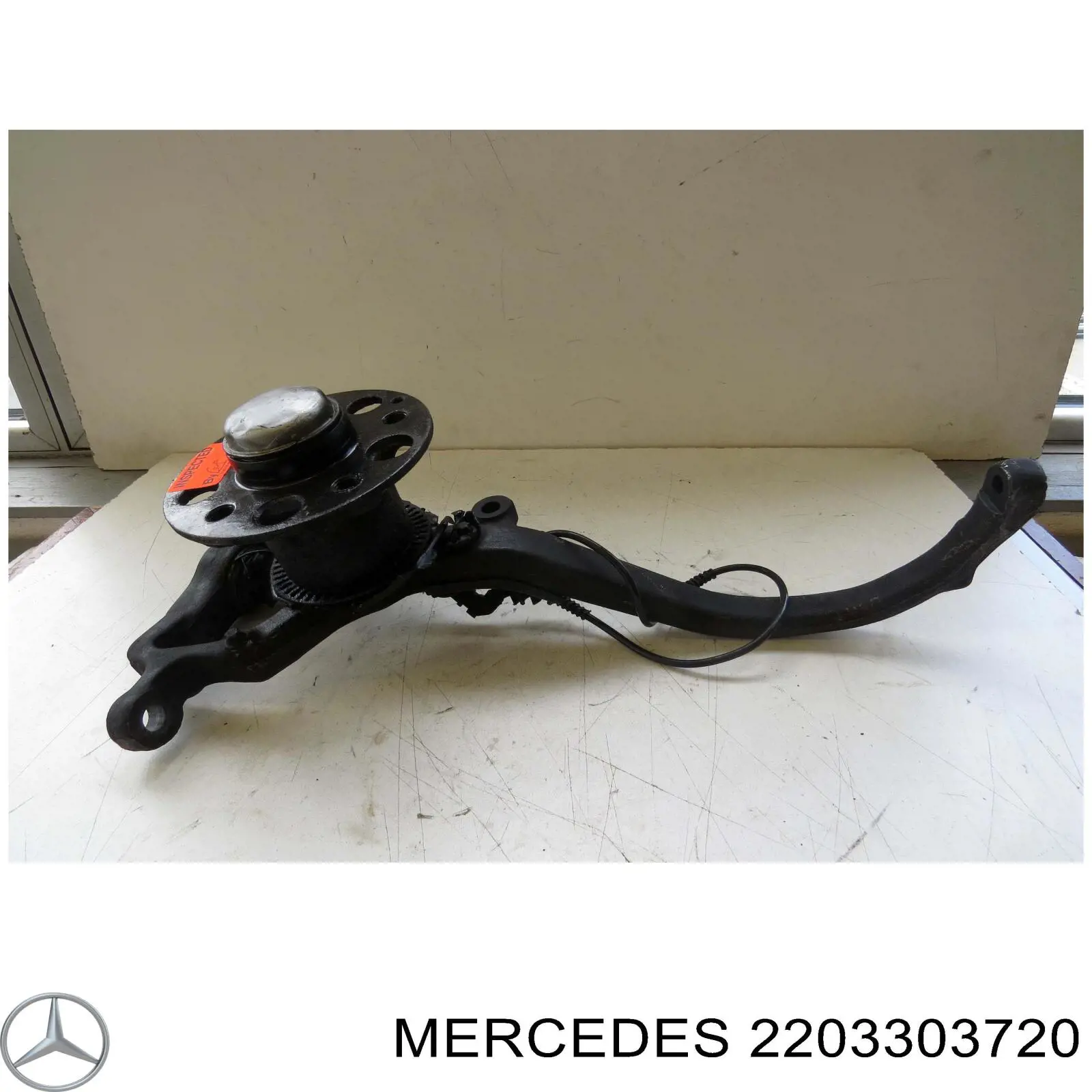 Comprar A2203303720 Mercedes Mangueta delantera izquierda