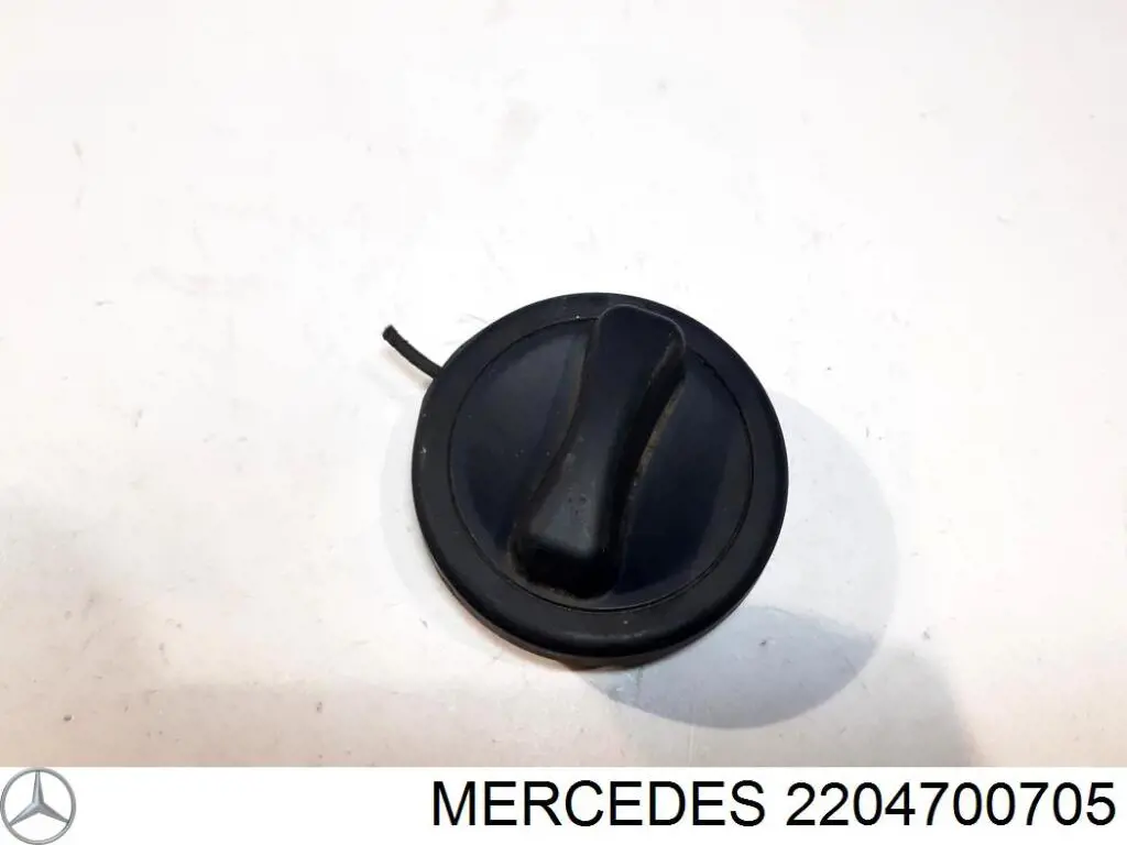 2204700705 Mercedes Tapa tanque combustible