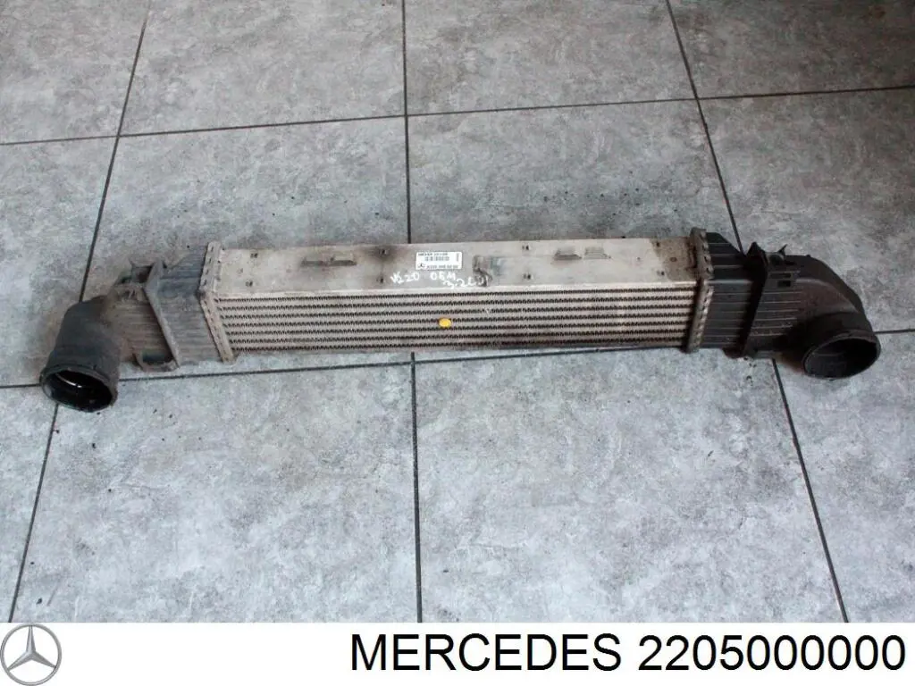 2205000000 Mercedes radiador de aire de admisión