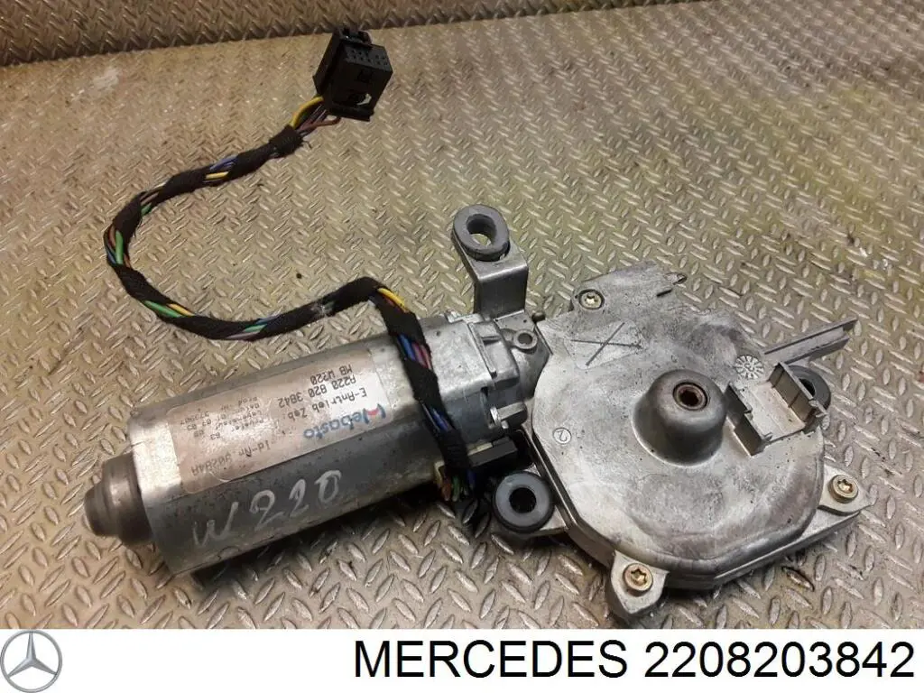Motor del techo corredizo Mercedes A2208203842 precio, desde 84,22 EUR