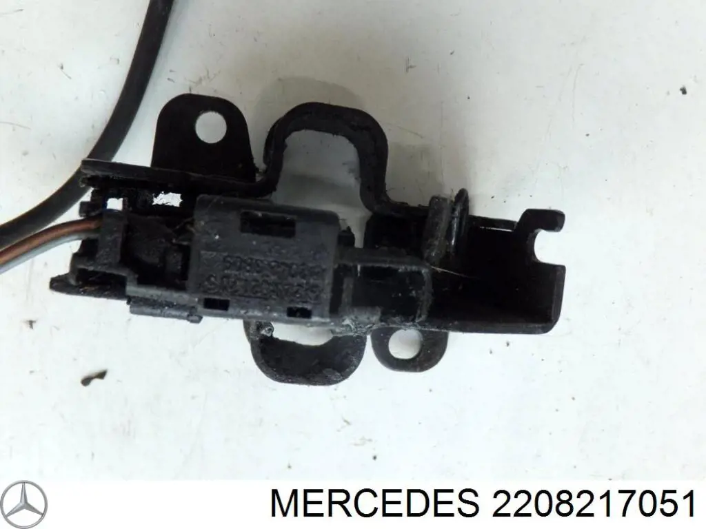 Cerradura de Capot para Mercedes C  W202