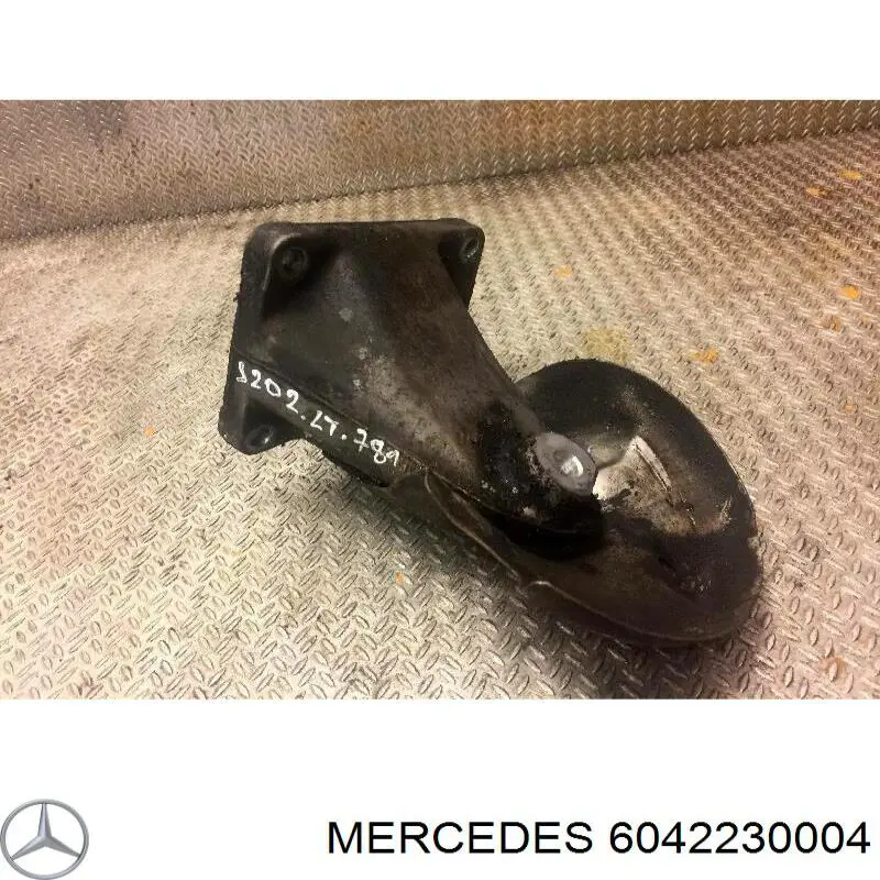 Soporte derecho del motor Mercedes 6042230004 precio, desde 39,20 EUR