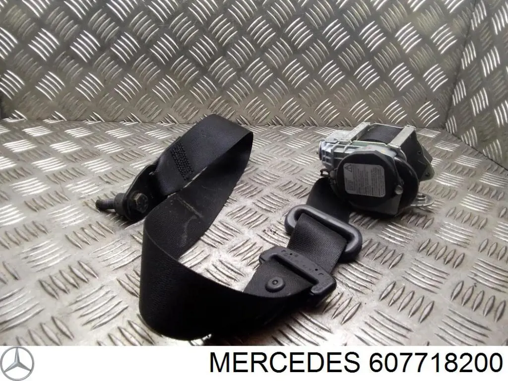 Comprar 607718200 Mercedes Cinturón de seguridad delantero derecho