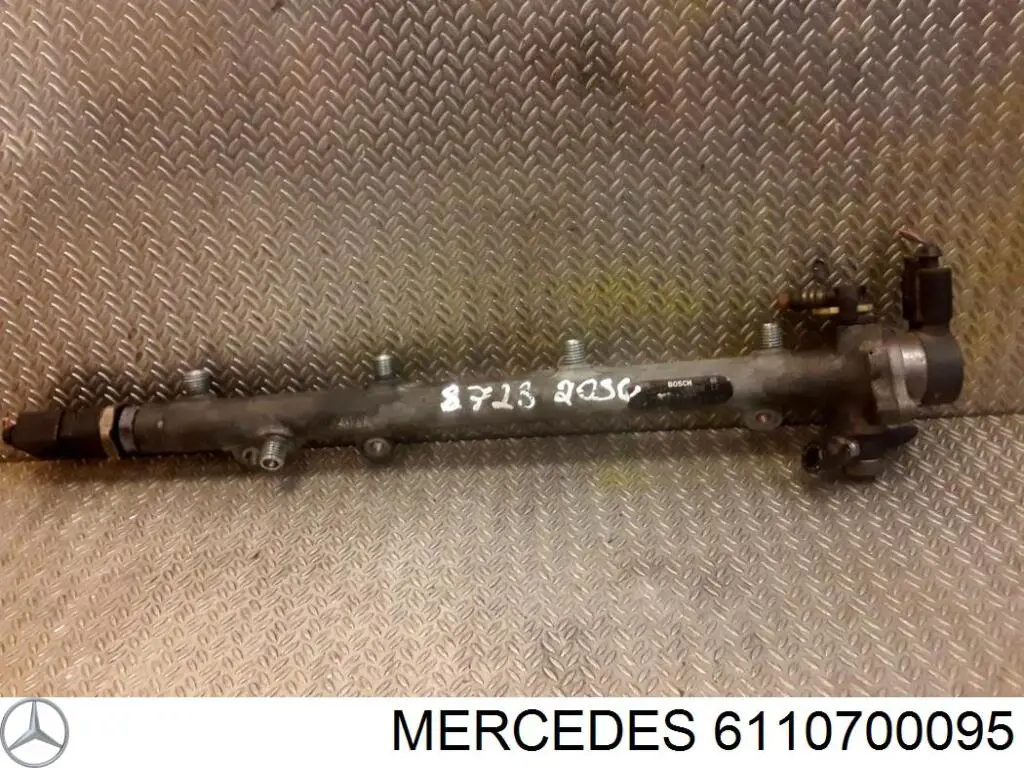 Rampa de combustible 6110700095 Mercedes