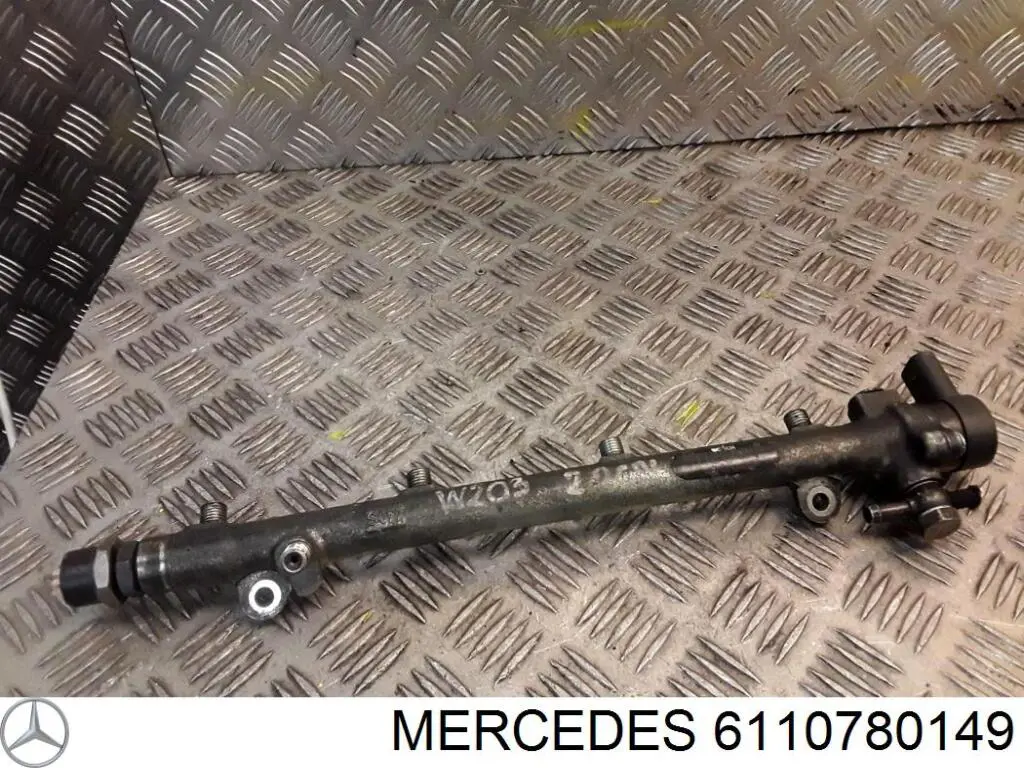 Regulador de presión de combustible 6110780149 Mercedes