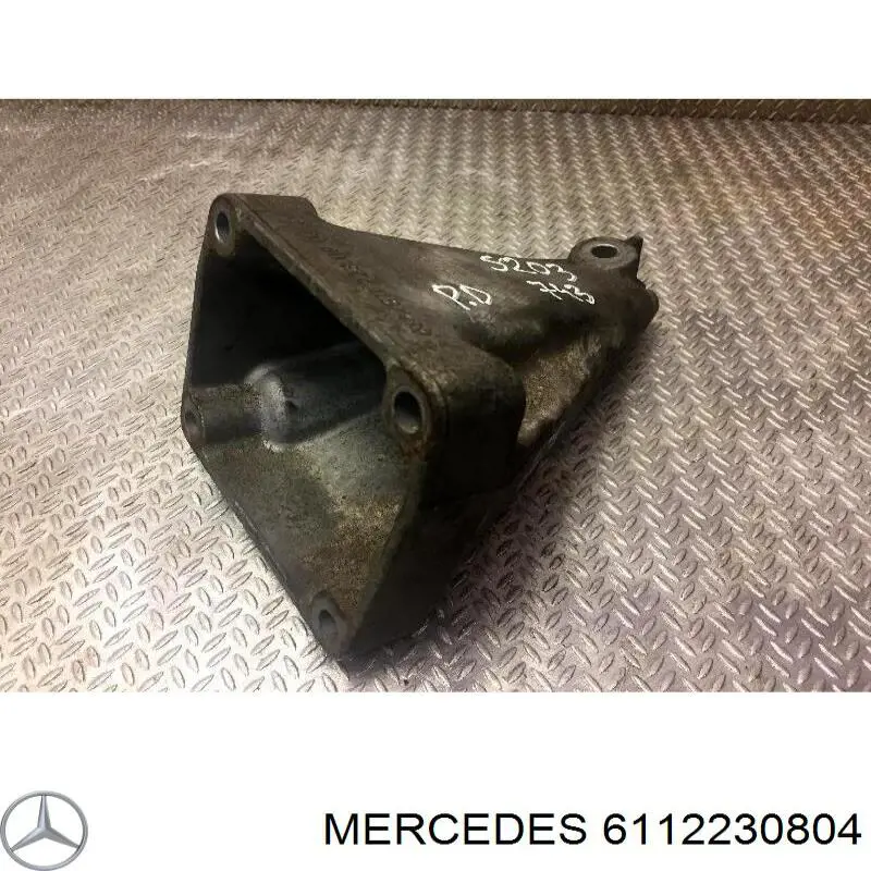 6112230804 Mercedes soporte para taco de motor derecho