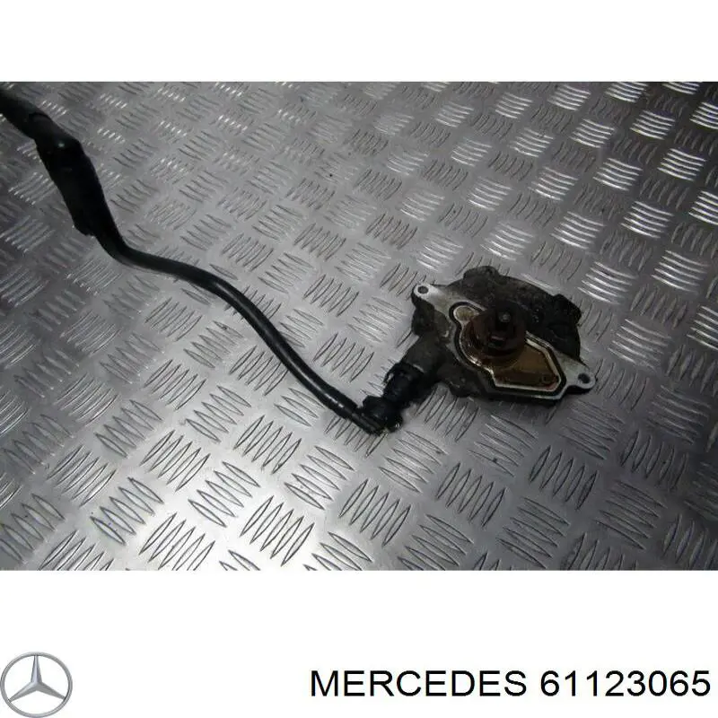 Comprar 61123065 Mercedes Bomba de vacío