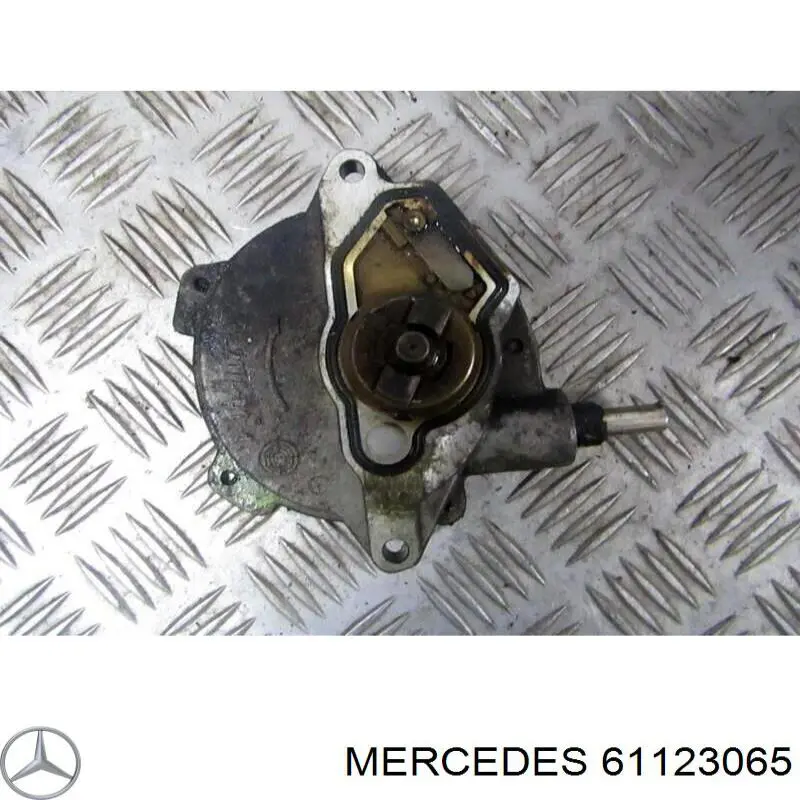 61123065 Mercedes Bomba de vacío de frenado