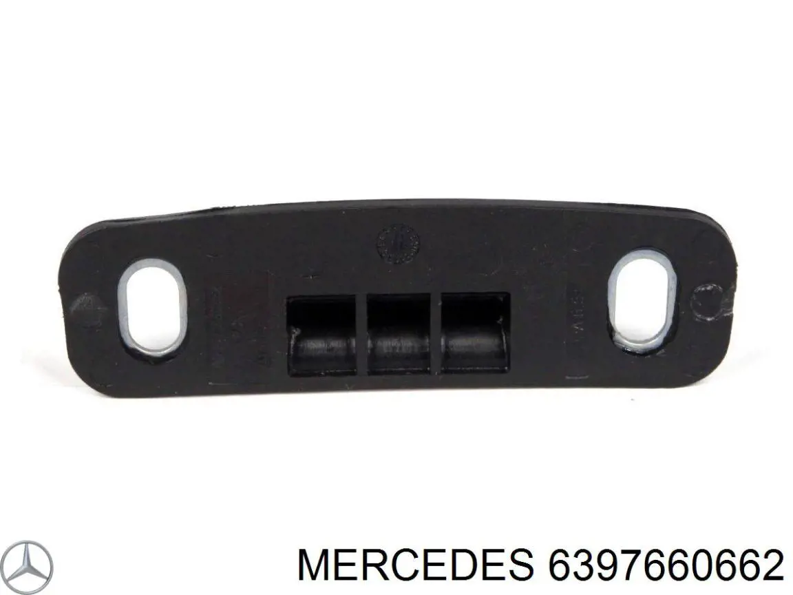 6397660662 Mercedes tope de puerta superior