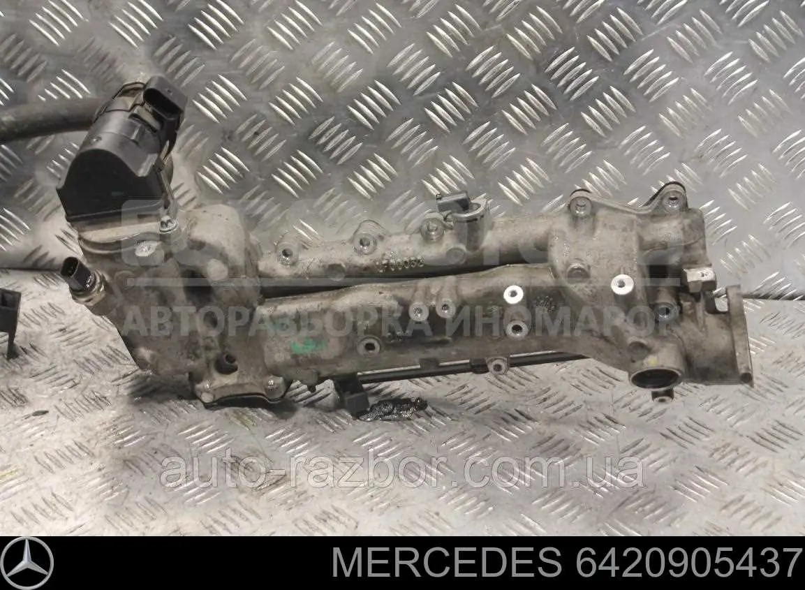 Colector de admisión izquierdo Mercedes 6420905437 precio, desde 134,96 EUR
