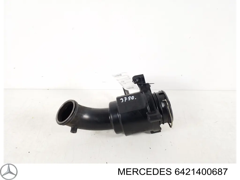 Tubo de salida de aire del turbocompresor Mercedes 6421400687
