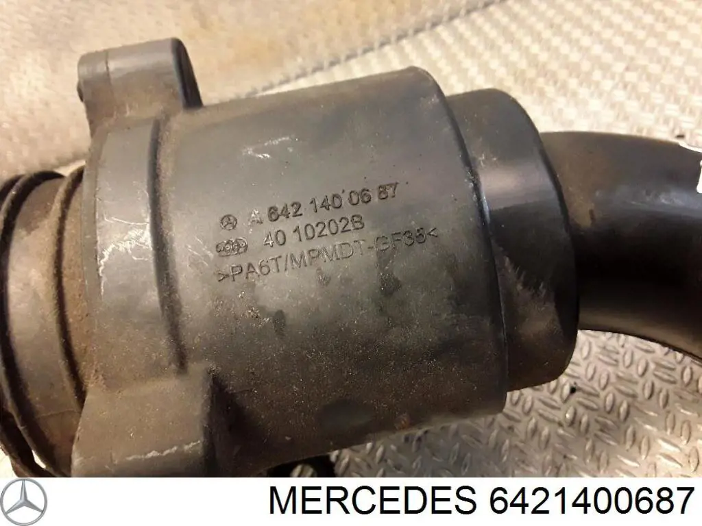 6421400687 Mercedes tubo flexible de aire de sobrealimentación, de turbina