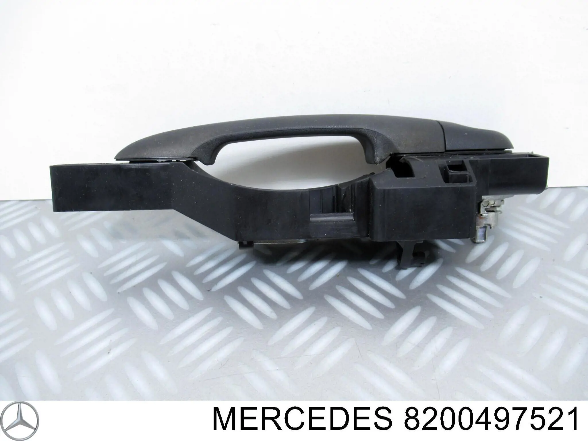 Soporte de manija exterior de puerta delantera izquierda 8200497521 Mercedes
