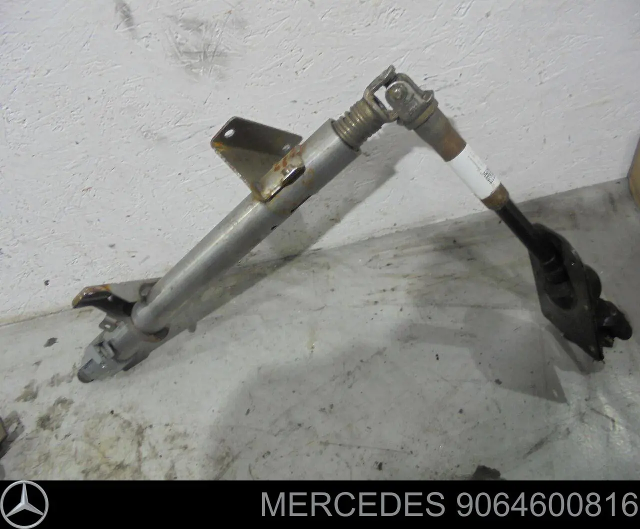 9064600816 Mercedes Columna de volante