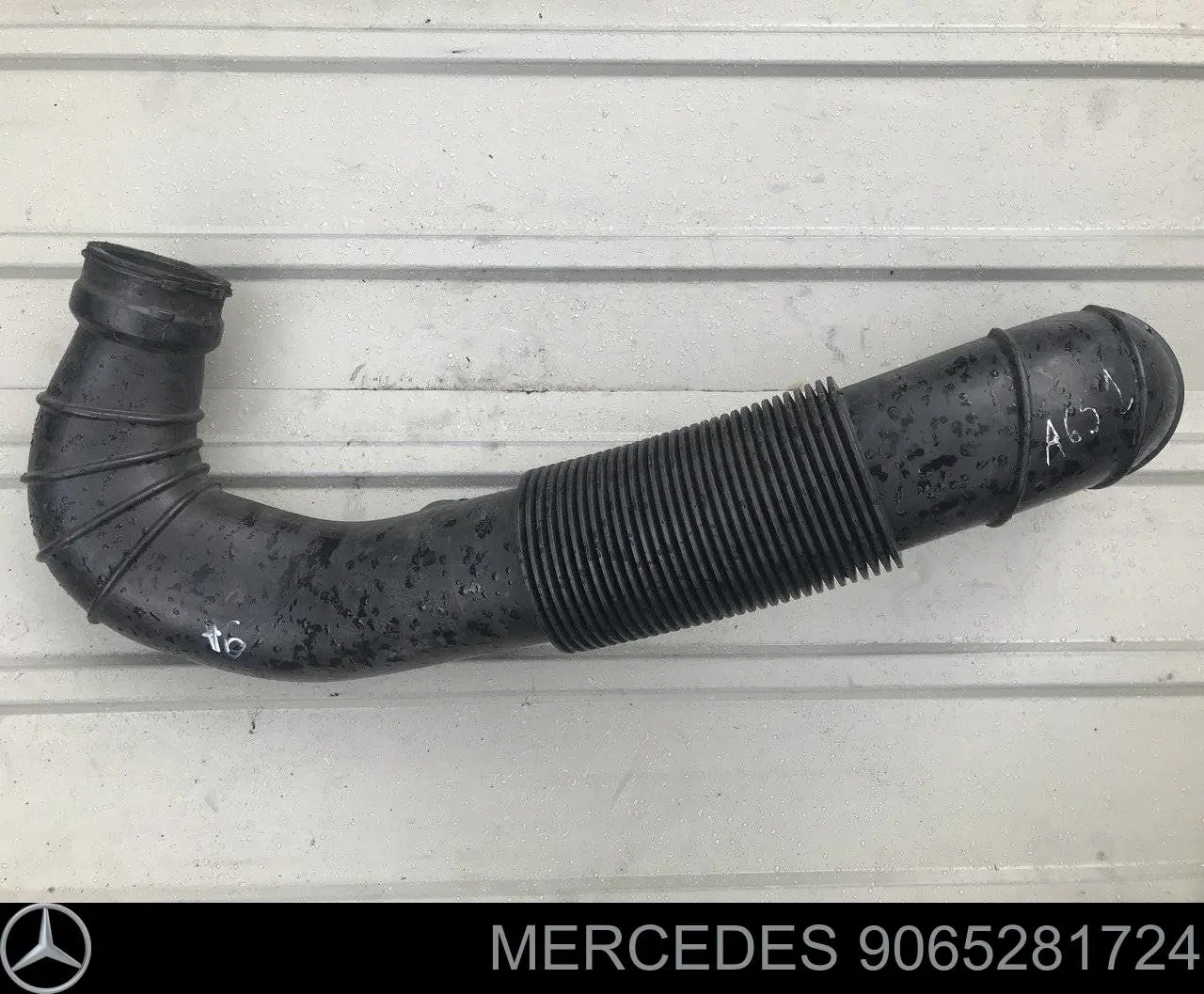 Conducto de aire, salida del filtro de aire Mercedes 9065281724 precio, desde 50,82 EUR
