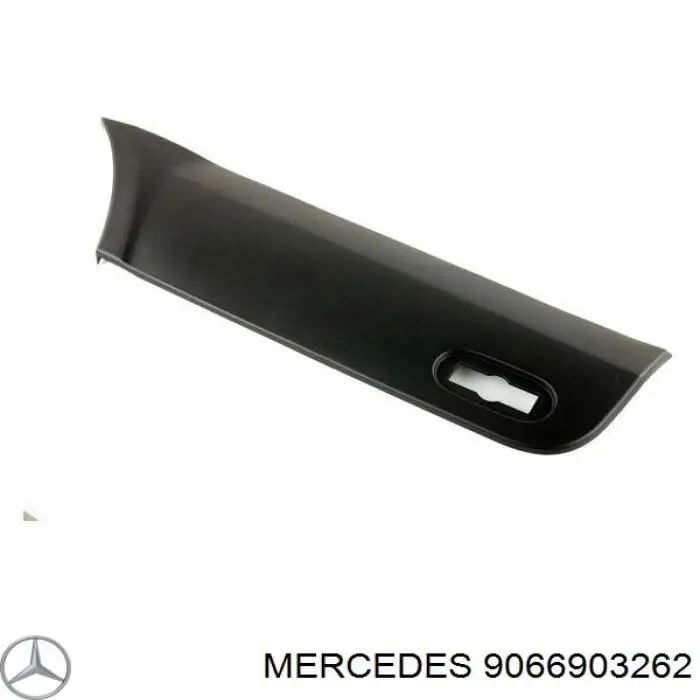 906 690 32 62 Mercedes moldura de guardabarro trasero izquierdo