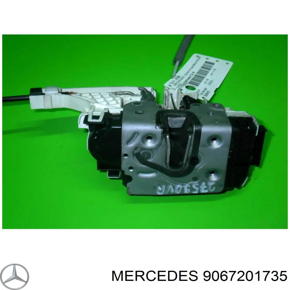 9067201735 Mercedes Cerradura de puerta delantera derecha