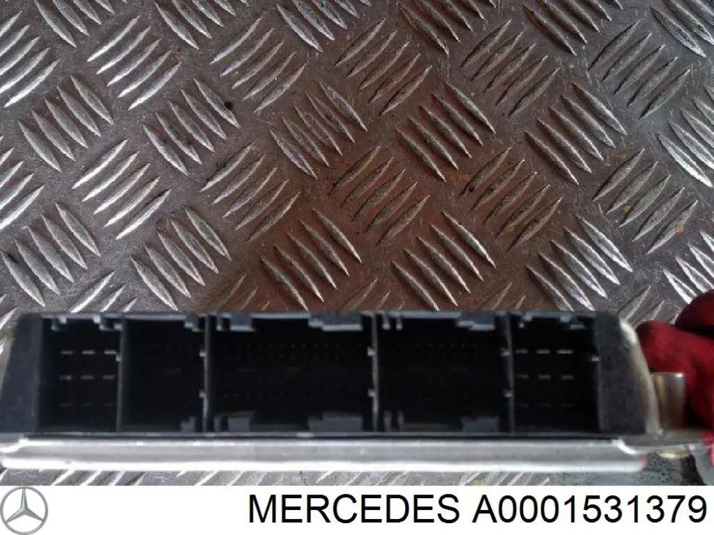 Unidad de control del motor  Mercedes A0001531379 precio, desde 201,83 EUR