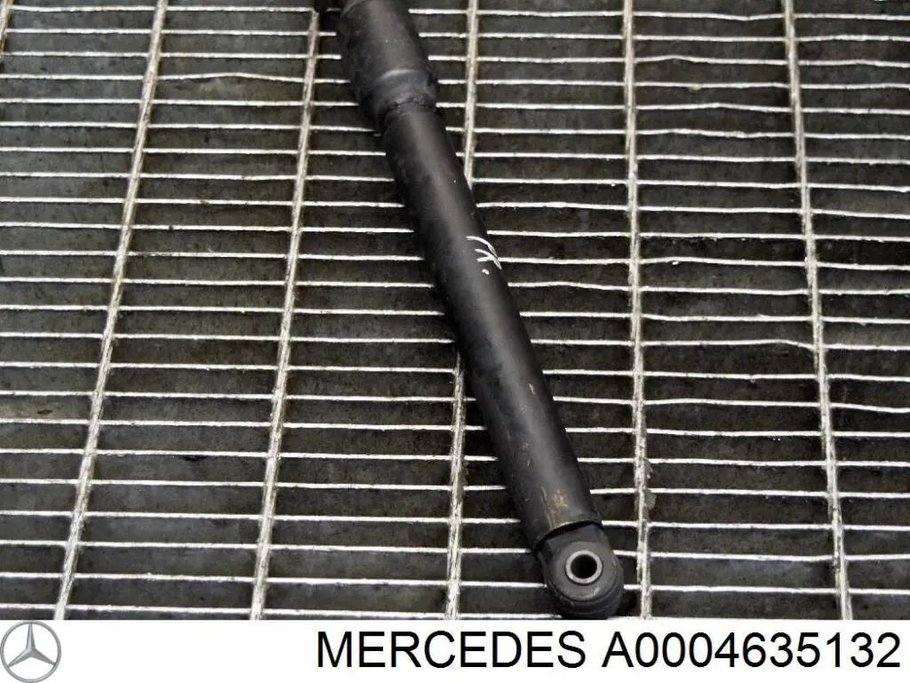 A0004635132 Mercedes amortiguador de dirección