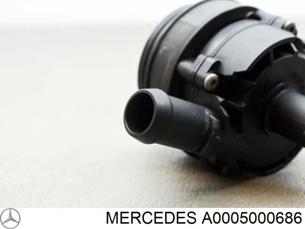 Comprar A0005000686 Mercedes Bomba de agua para motor