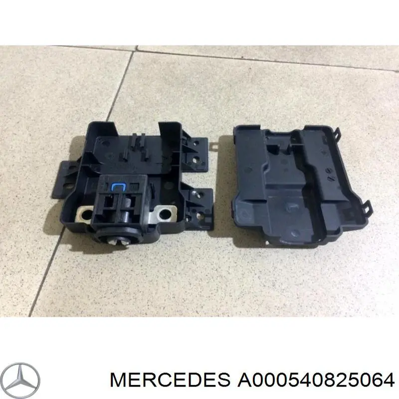 000540825064 Mercedes