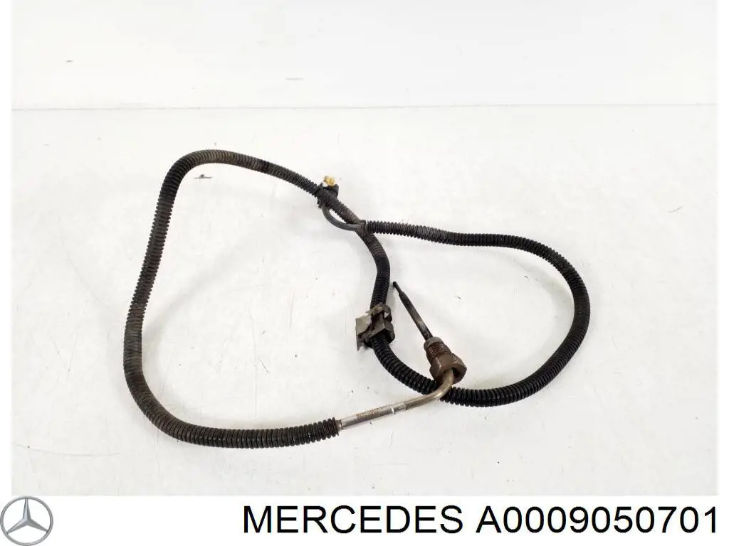 0009050701 Mercedes sensor de temperatura, gas de escape, en catalizador