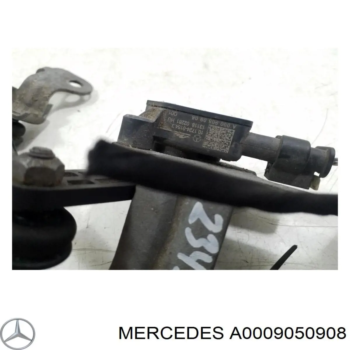 Sensor de nivel de carrocería trasero Mercedes A0009050908 precio, desde 79,41 EUR