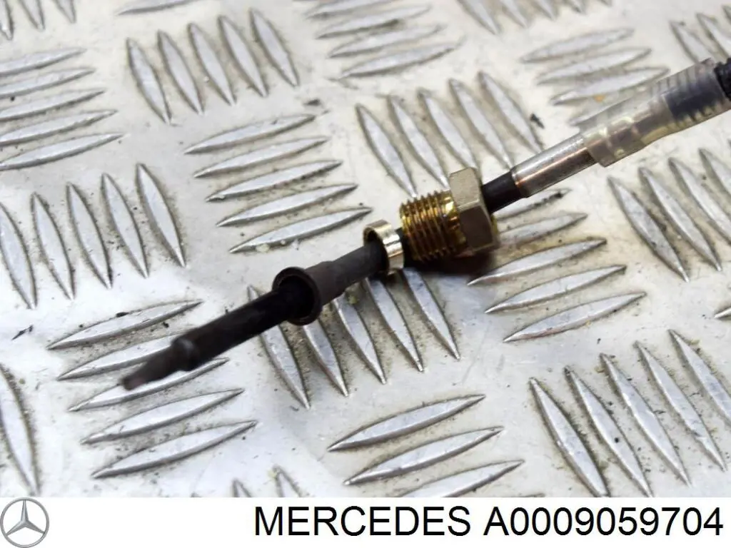 Sensor de temperatura de gases de escape antes del filtro de partículas A0009059704 Mercedes