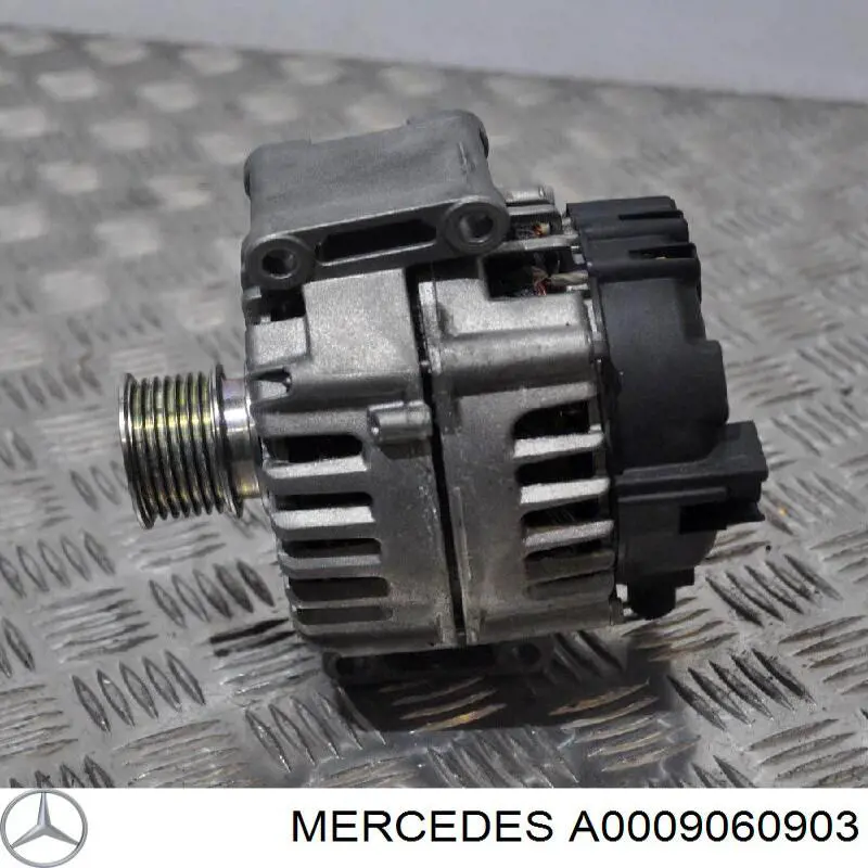 Alternador del motor Mercedes A000906090380 precio, desde 364,61 EUR