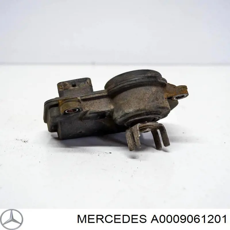 A0009061201 Mercedes