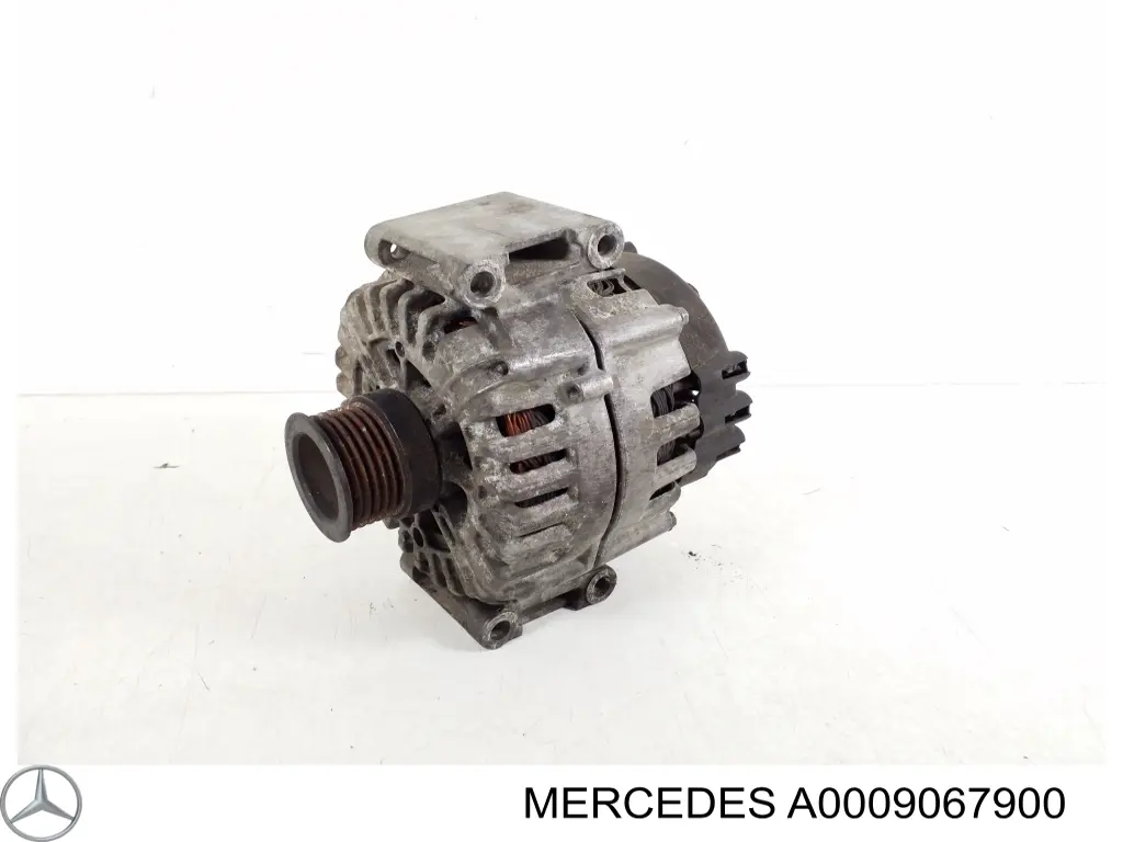 Alternador A0009067900 Mercedes