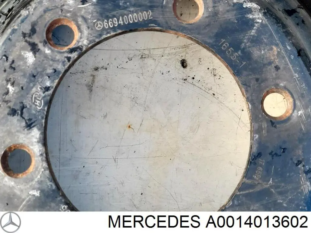 A0014013602 Mercedes llantas de acero (estampado)