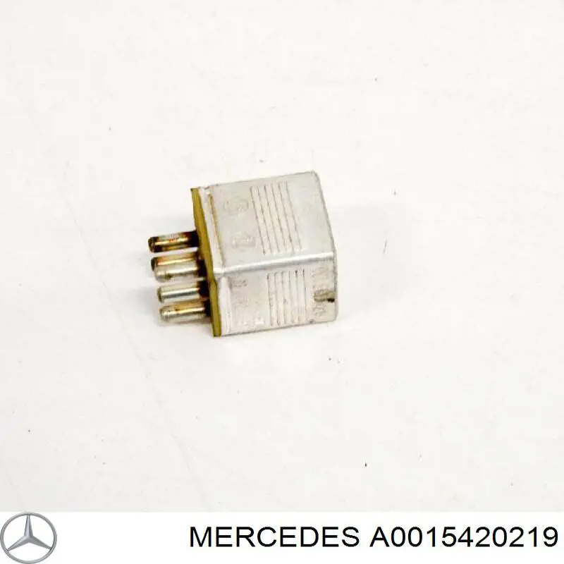Relé eléctrico multifuncional A0015420219 Mercedes