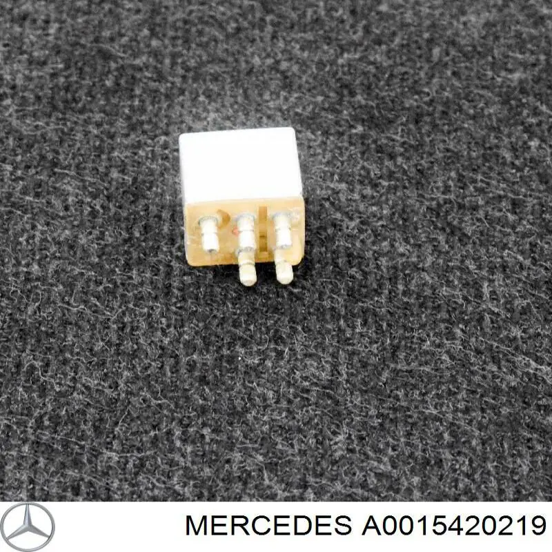 Relé eléctrico multifuncional Mercedes A0015420219