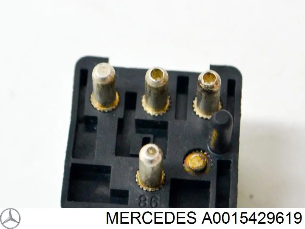 Comprar A0015429619 Mercedes Relé de bomba eléctrica de combustible