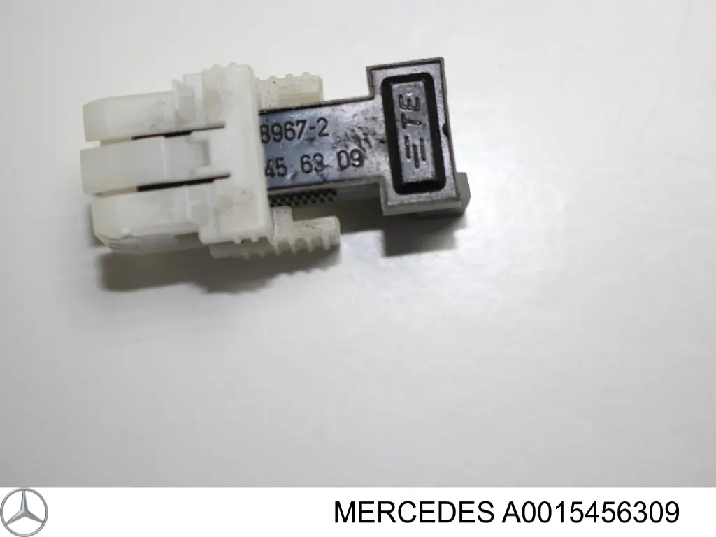 Comprar A0015456309 Mercedes Interruptor de luz de freno