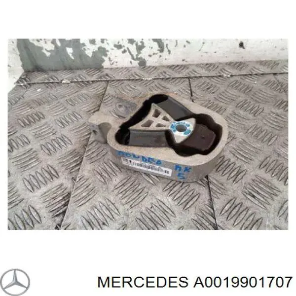 0019901707 Mercedes tornillo de rueda