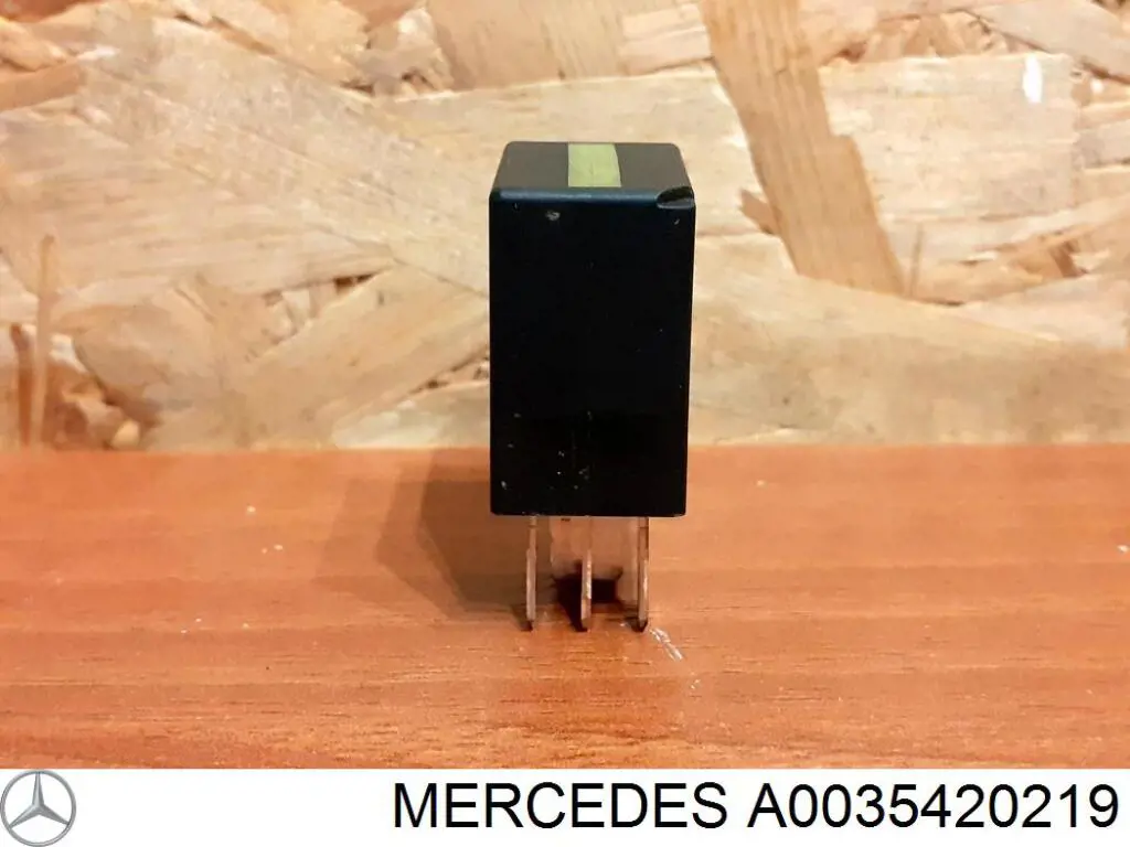 Relé eléctrico multifuncional Mercedes A0035420219 precio, desde 5,13 EUR
