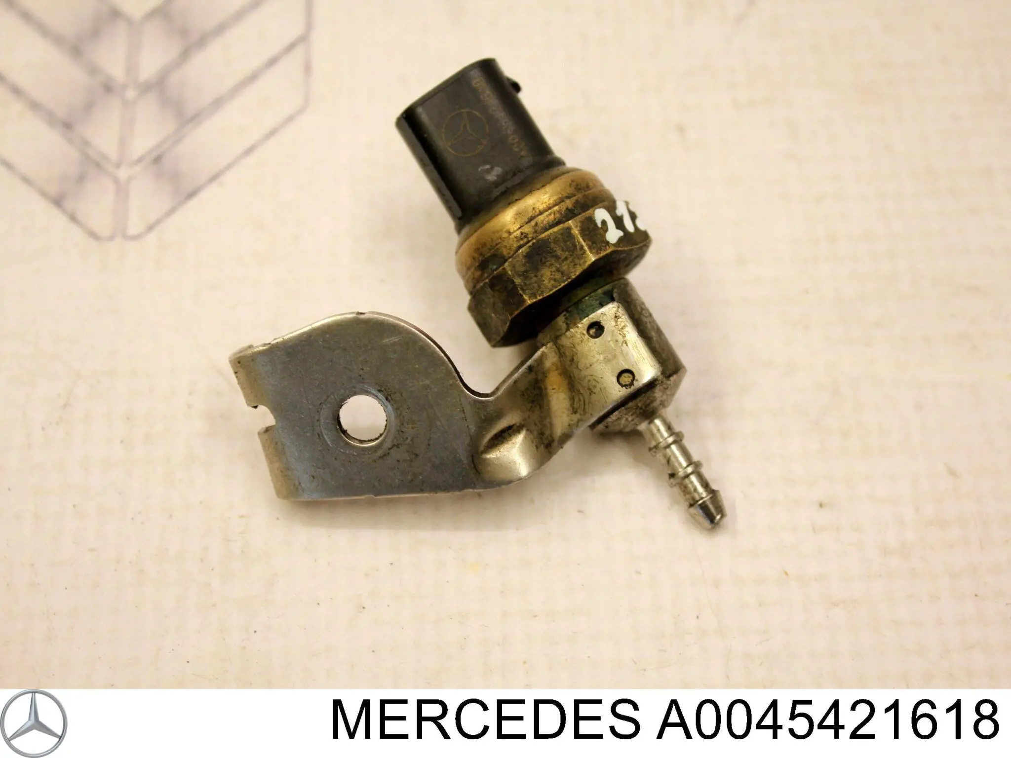 A0045421618 Mercedes sensor de presión de combustible