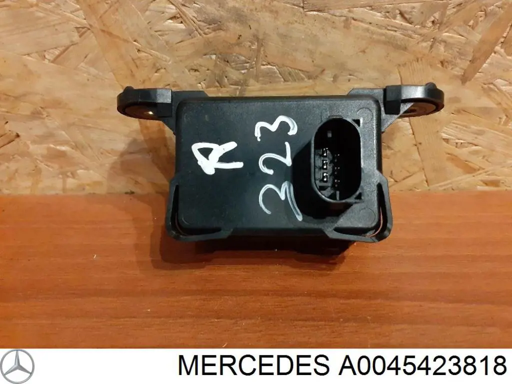 Sensor de aceleración lateral (ESP) Mercedes A0045423818 precio, desde 72,60 EUR