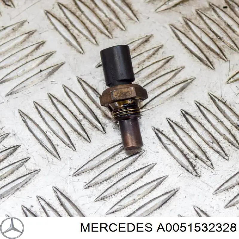 Sensor de temperatura de combustible Mercedes A0051532328