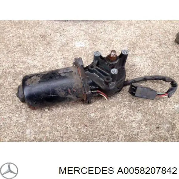 Motor del limpiaparabrisas Mercedes A0058207842 precio, desde 42,11 EUR