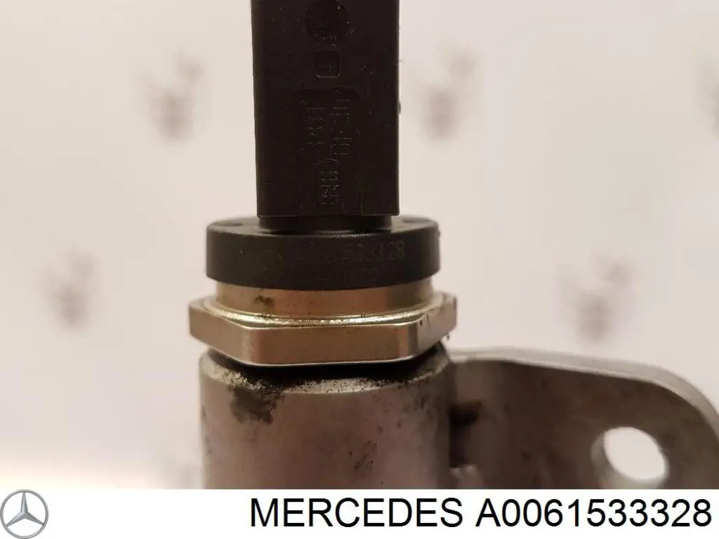 A0061533328 Mercedes sensor de presión de combustible