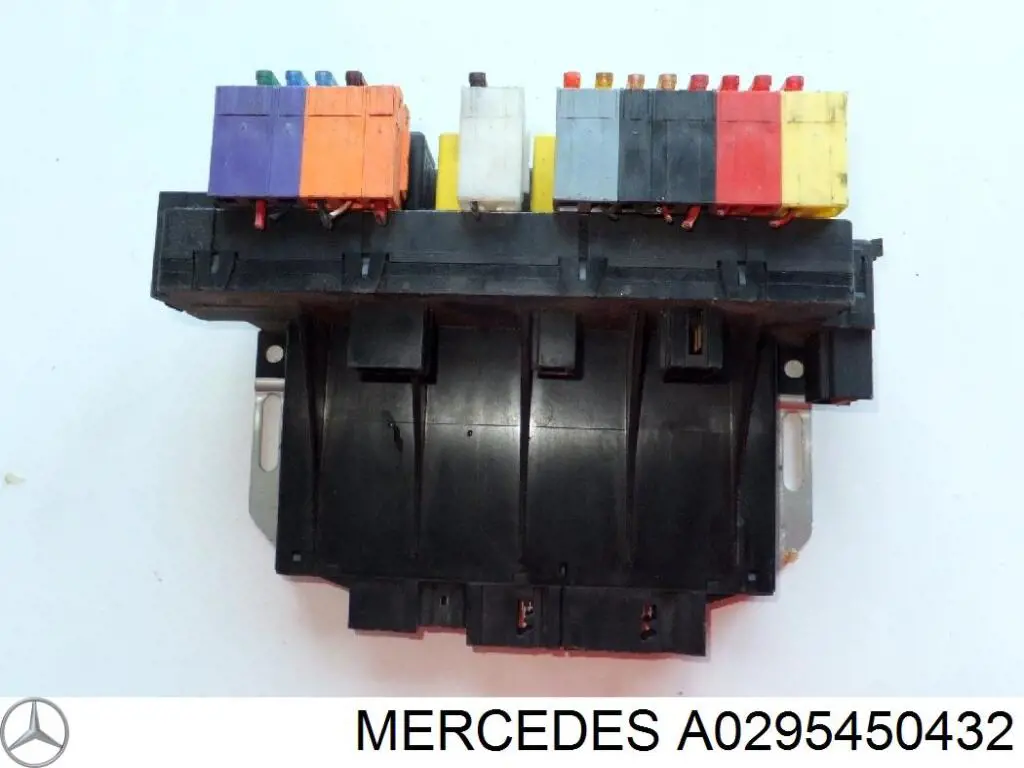 Caja reles Mercedes A0295450432