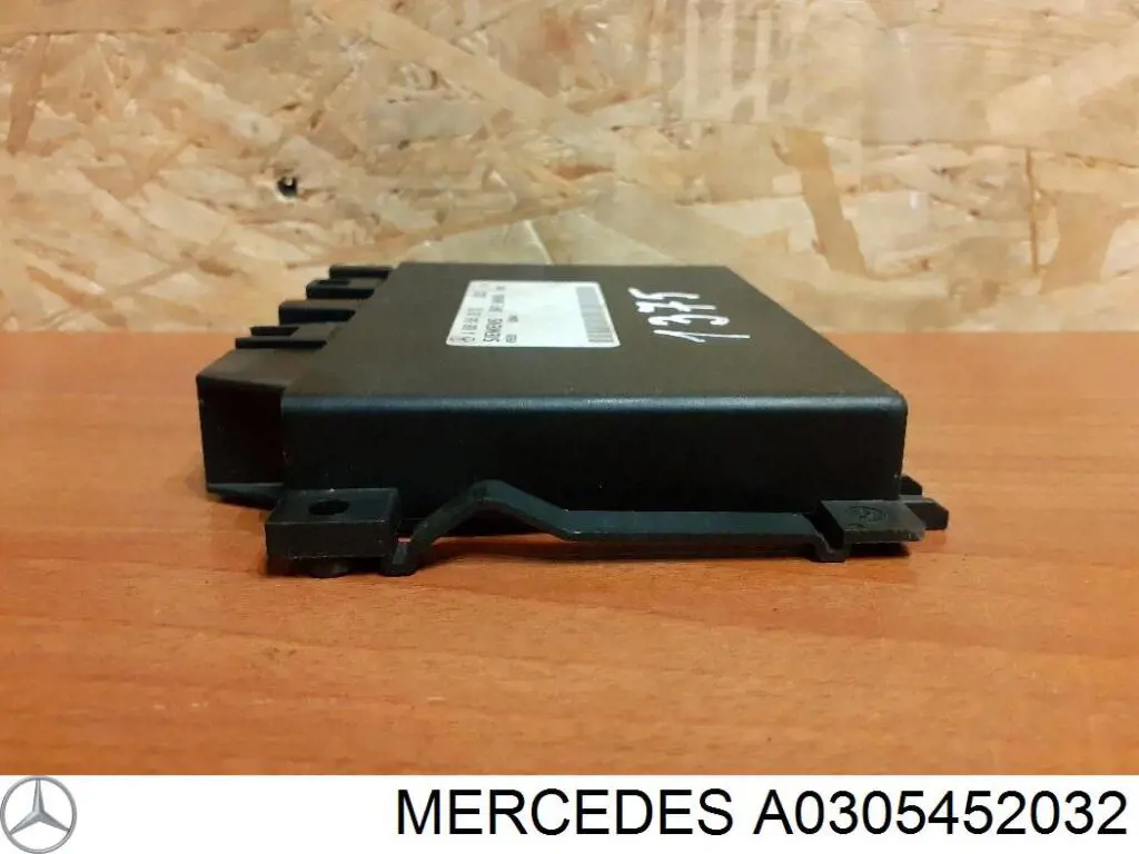 A0305452032 Mercedes modulo de control electronico (ecu)