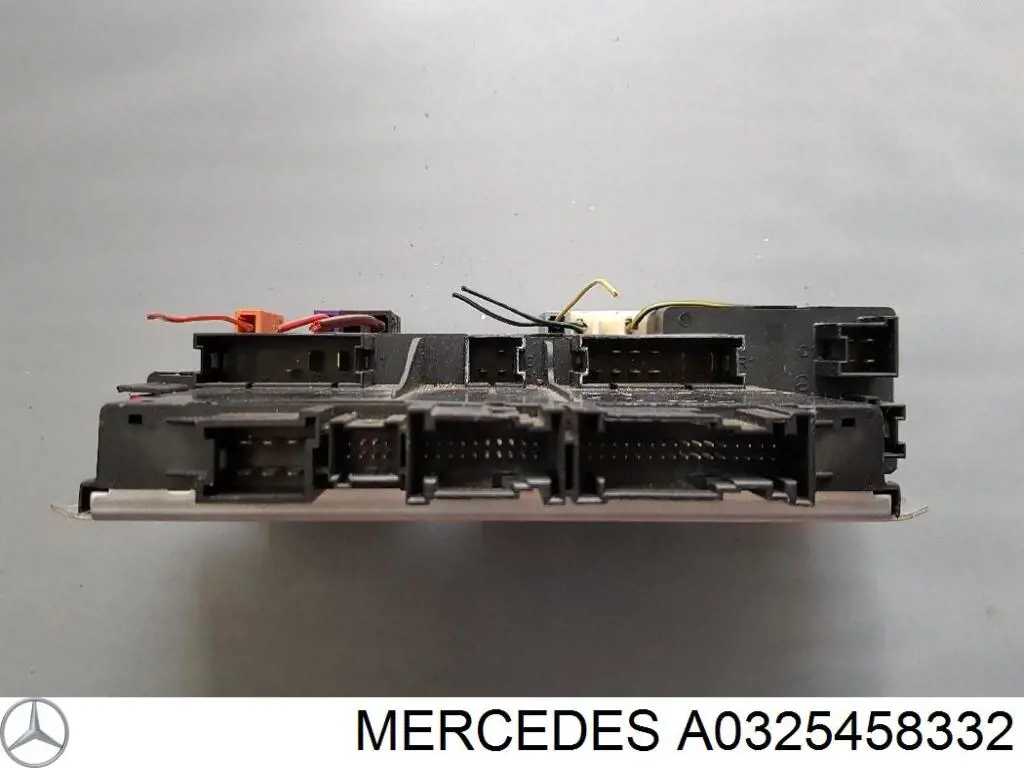 Comprar A0325458332 Mercedes Caja de fusibles