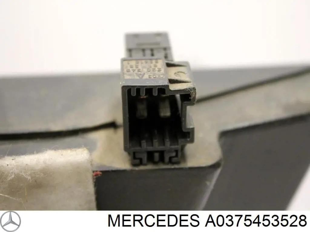 Conector de luz trasera Mercedes A0375453528 precio, desde 16,46 EUR