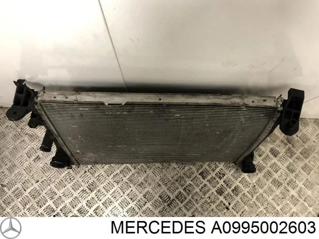 Água radiador Mercedes A0995002603 precio, desde 188,57 EUR