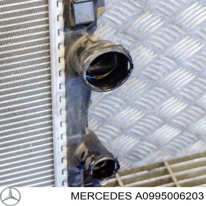 Comprar A0995006203 Mercedes Radiador de auto