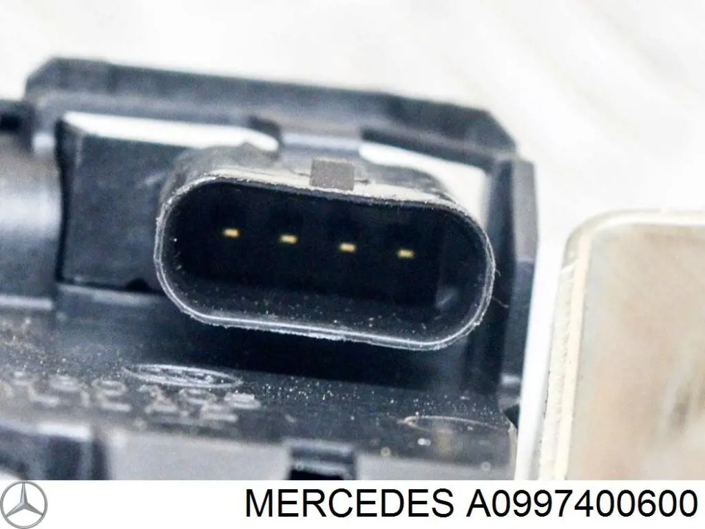 Cerradura de puerta trasera Mercedes A0997400600
